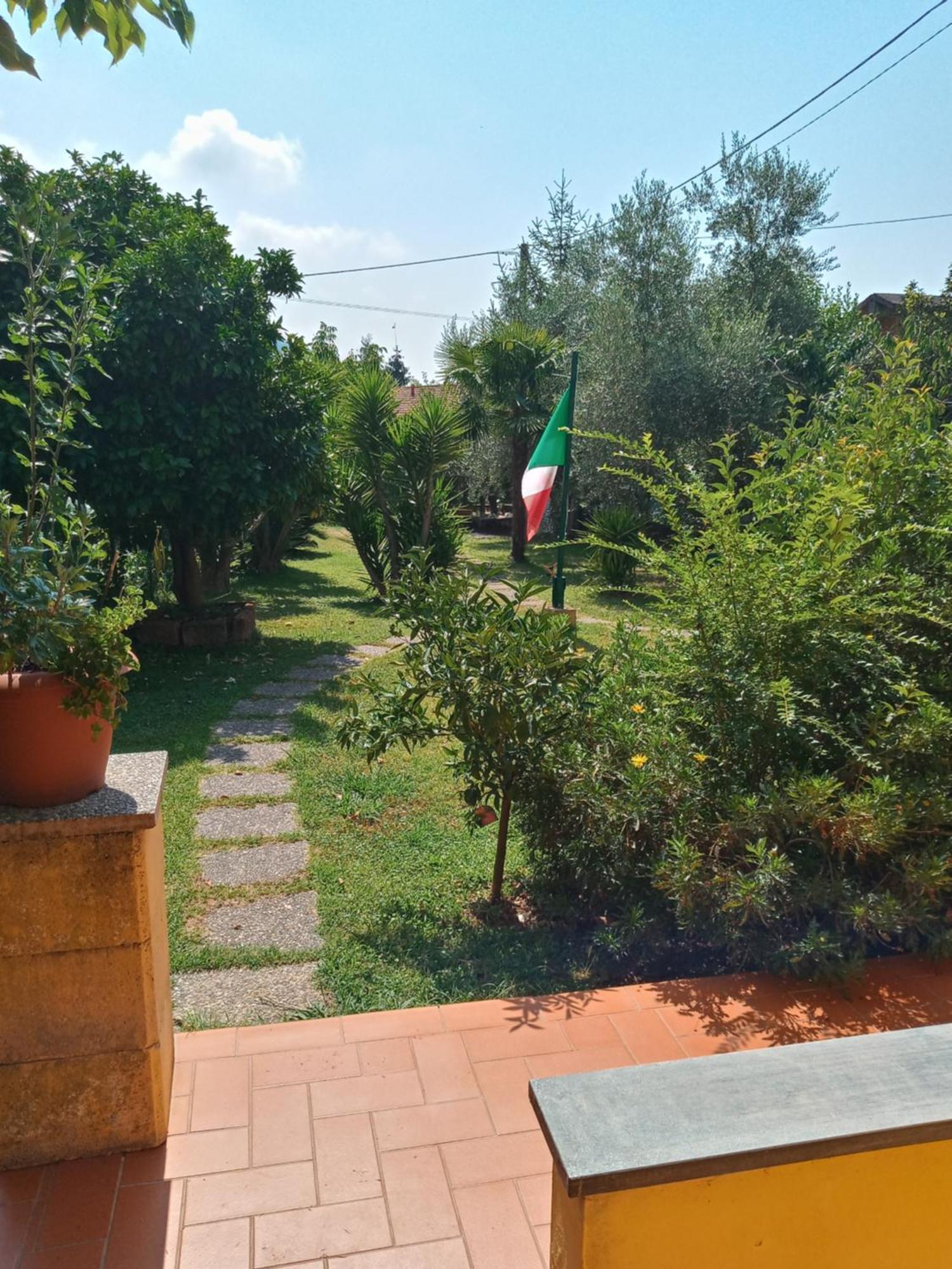 B&B Villa C'Era Una Volta Марина-ди-Масса Экстерьер фото